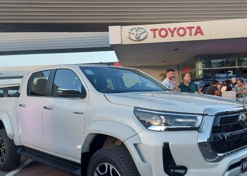 Toyota hilux Srx 2.8 At 4x4