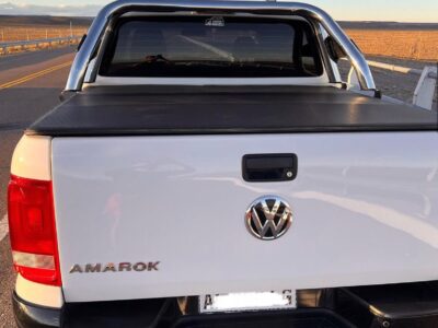 Volkswagen Amarok Comfortline 2023 4x2 solo 20.000km