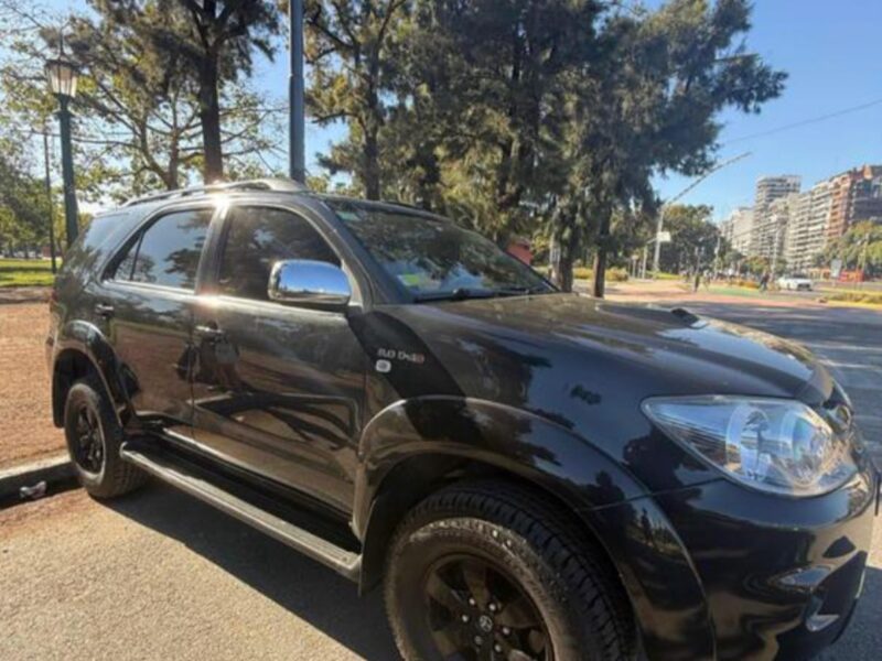 Toyota Sw4 Srv 3.0tdi 2006 270.000km Excelente con Accesorios