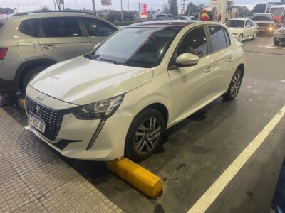 Peugeot 208 allure automatico 1.6 2013 35.000km