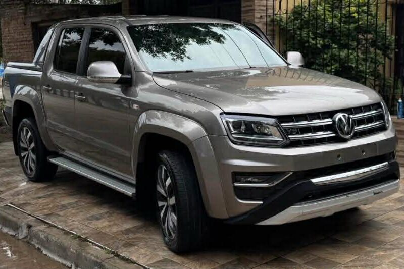 Volkswagen Amarok 2023 30.000km v6 258cv impecable